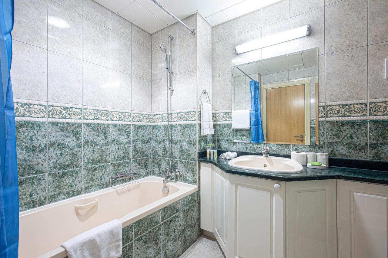 Stay Holiday Homes By Al Ghurair - Al Ghurair Centre - Dubaï Extérieur photo